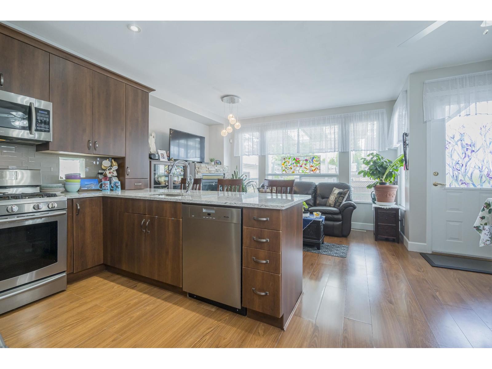 6663 184a Street, Surrey, British Columbia V3S 9A8 - Photo 13 - R3064781