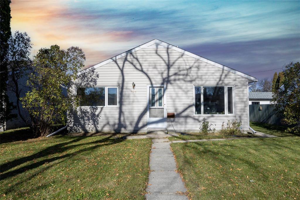 433 Kildare Avenue W, winnipeg, Manitoba