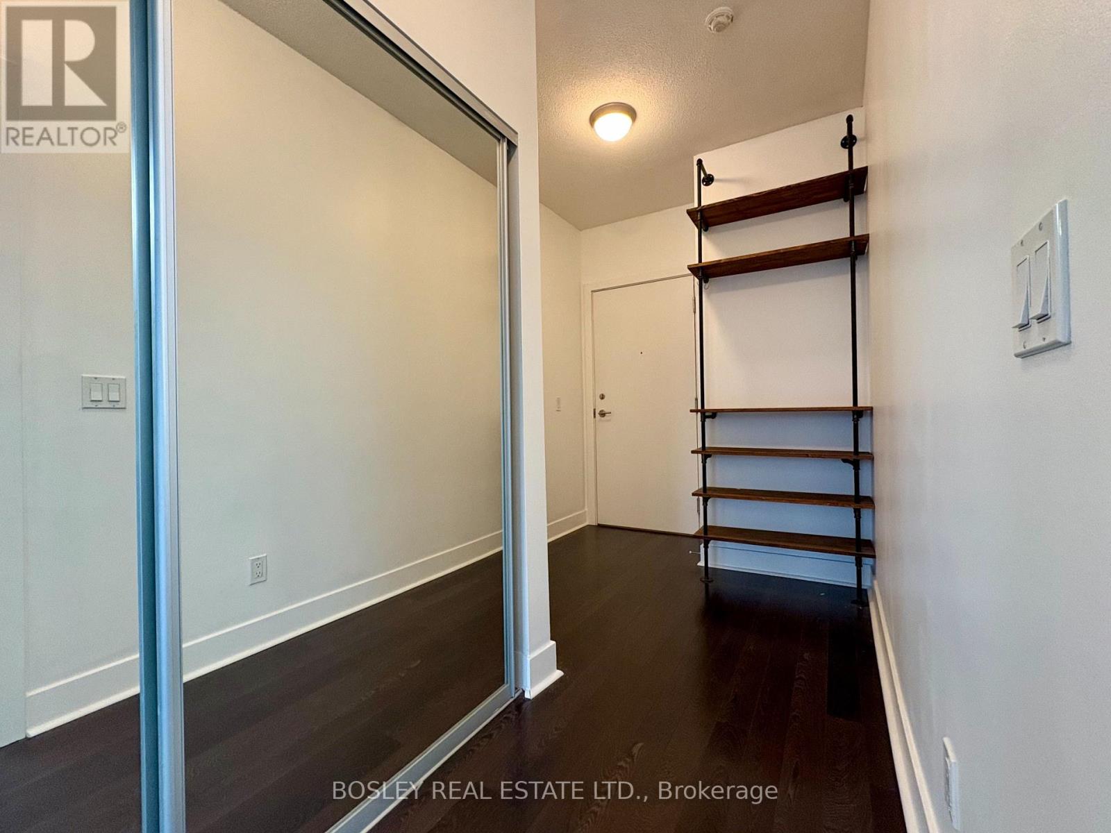 918 - 90 Stadium Road, Toronto, Ontario  M5V 3W5 - Photo 2 - C12514370