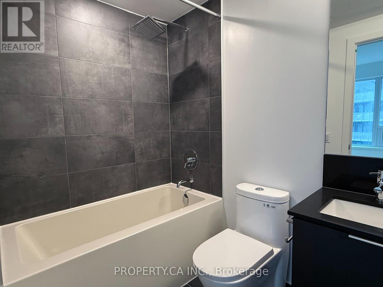 1916 - 8 Wellesley Street W, Toronto, Ontario  M4Y 0J5 - Photo 9 - C12514408