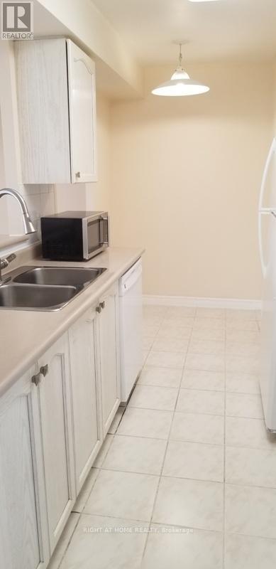 1215 - 88 Grandview Way, Toronto, Ontario  M2N 6V6 - Photo 12 - C12514426