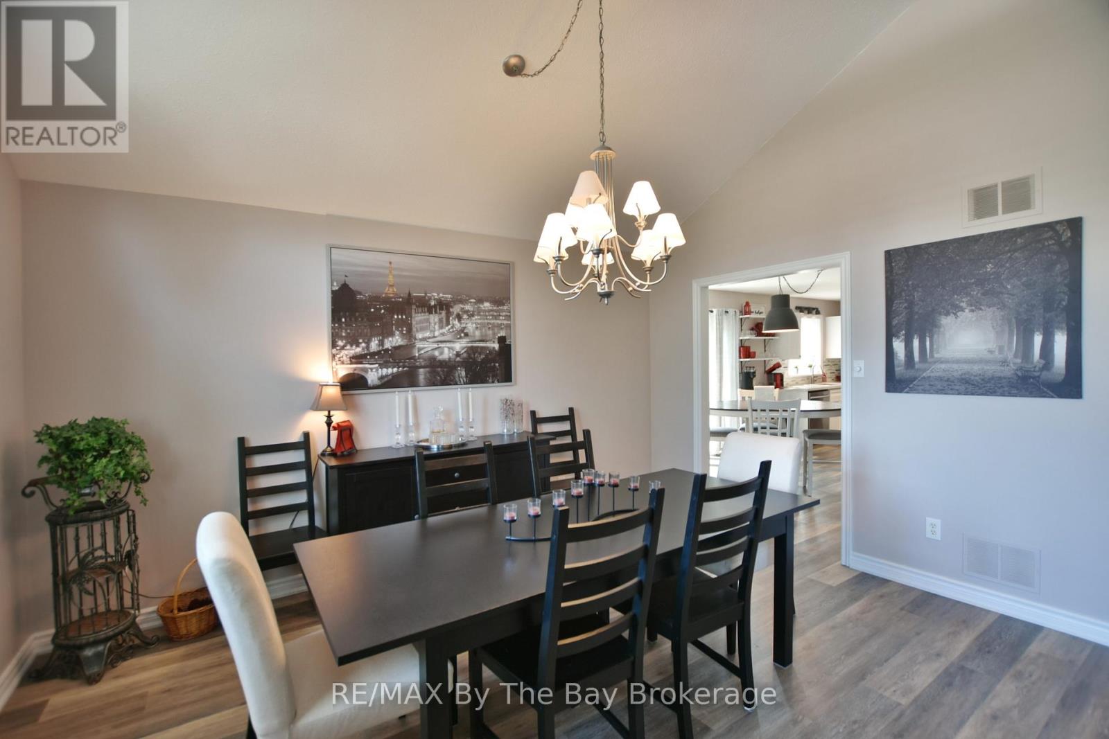 8 Pridham Court, Wasaga Beach, Ontario L9Z 1M4 - Photo 8 - S12514698