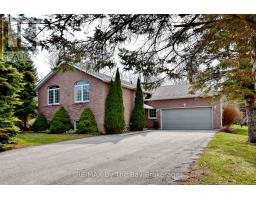 8 PRIDHAM COURT, Wasaga Beach, Ontario