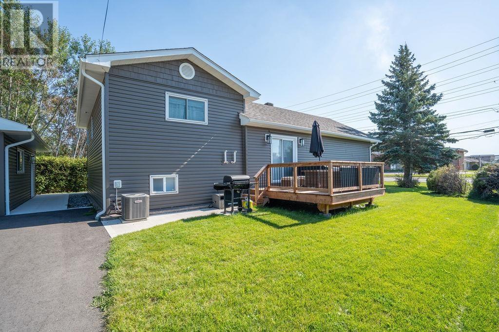 420 Second Lin W, Sault Ste. Marie, Ontario  P6C 2J7 - Photo 4 - SM253156