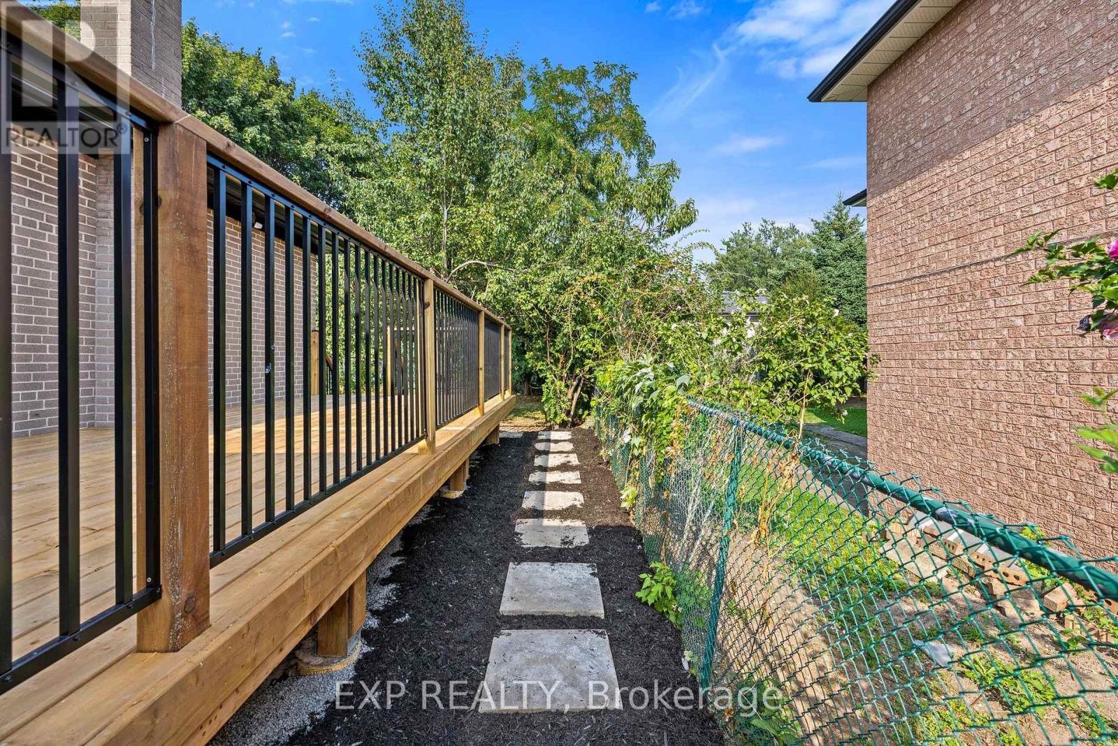 5 Midcroft Drive, Toronto, Ontario  M1S 1W9 - Photo 47 - E12514324