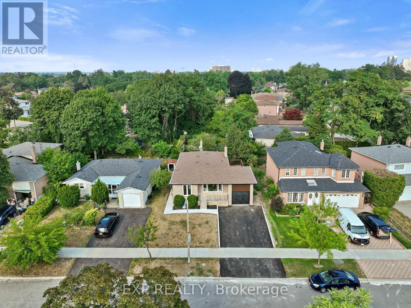 5 Midcroft Drive, Toronto, Ontario  M1S 1W9 - Photo 6 - E12514324