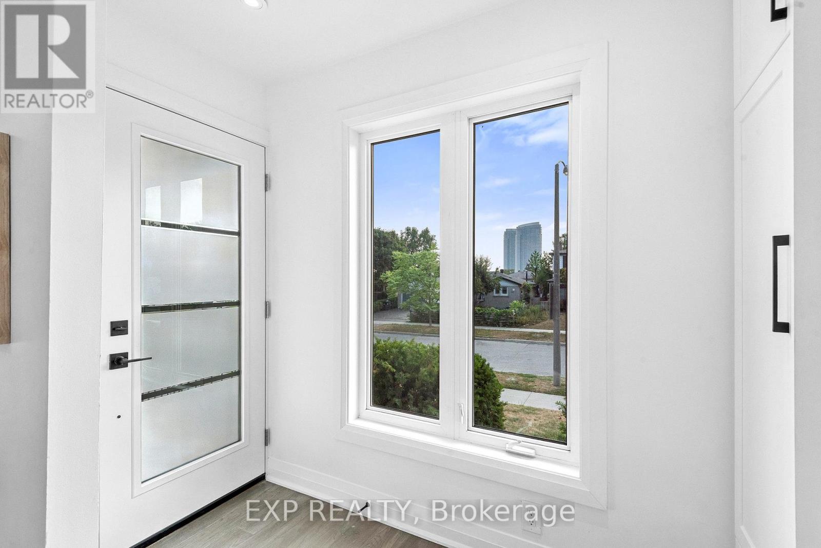 5 Midcroft Drive, Toronto, Ontario  M1S 1W9 - Photo 8 - E12514324