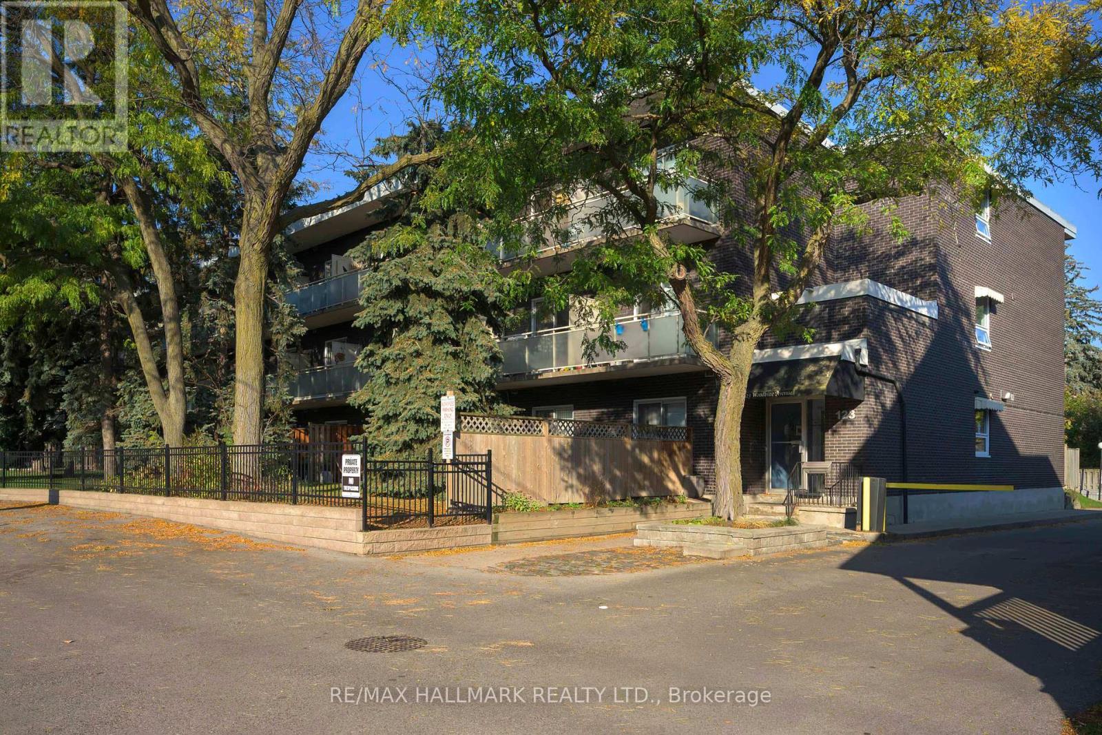 316 - 123 WOODBINE AVENUE, Toronto, Ontario