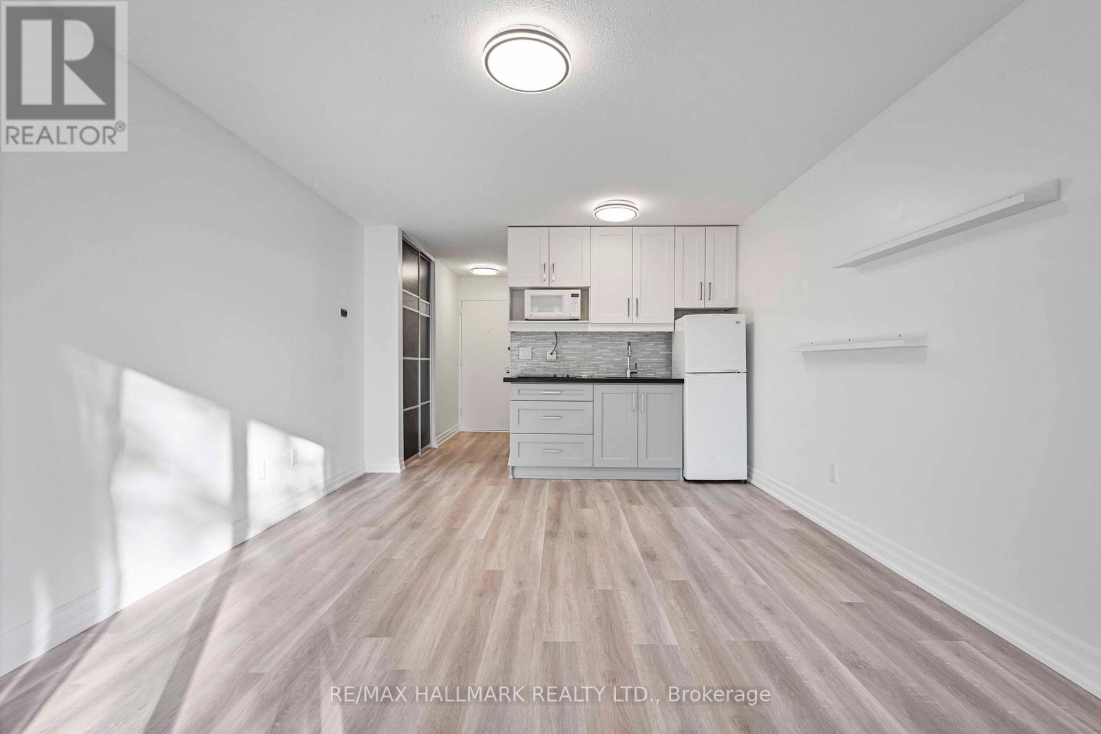 316 - 123 Woodbine Avenue, Toronto, Ontario  M4L 3V8 - Photo 10 - E12514330