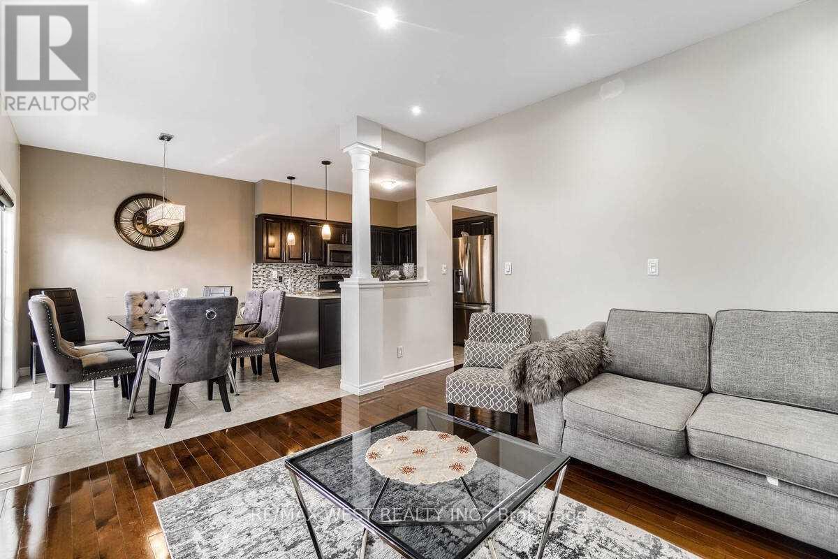 1200 Langley Circle, Oshawa, Ontario  L1K 0E2 - Photo 10 - E12514342