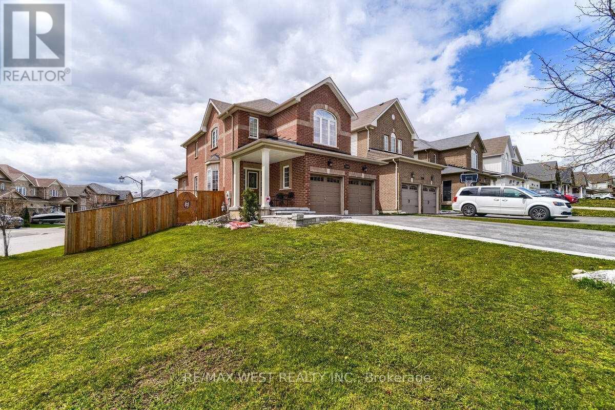 1200 Langley Circle, Oshawa, Ontario  L1K 0E2 - Photo 2 - E12514342