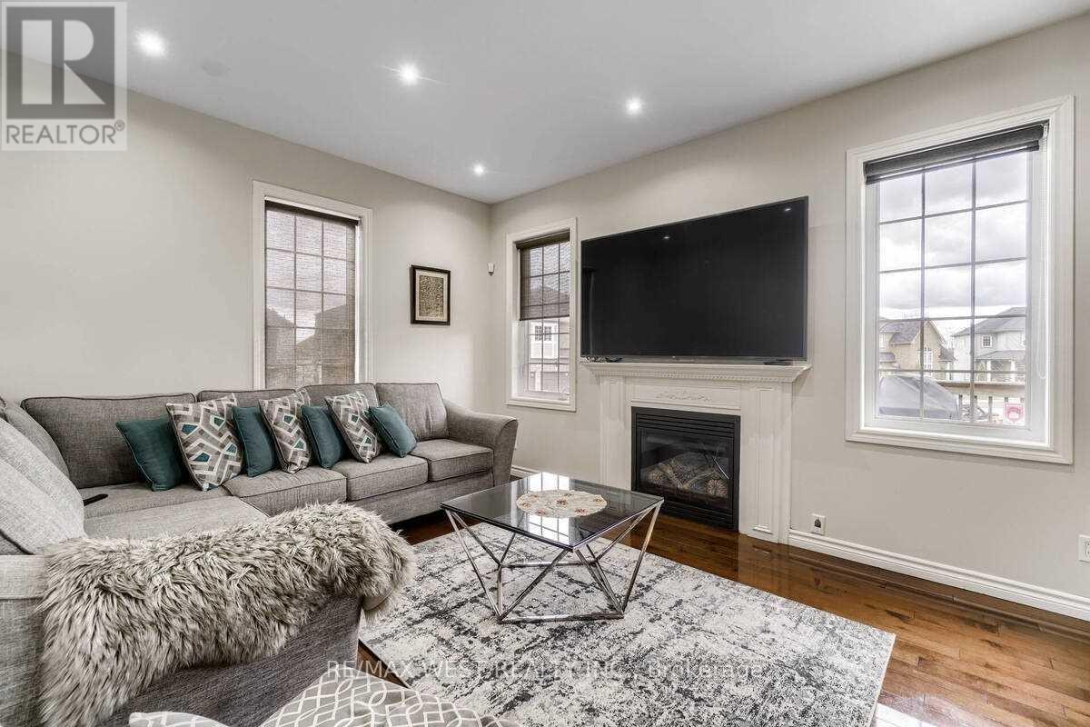 1200 Langley Circle, Oshawa, Ontario  L1K 0E2 - Photo 8 - E12514342