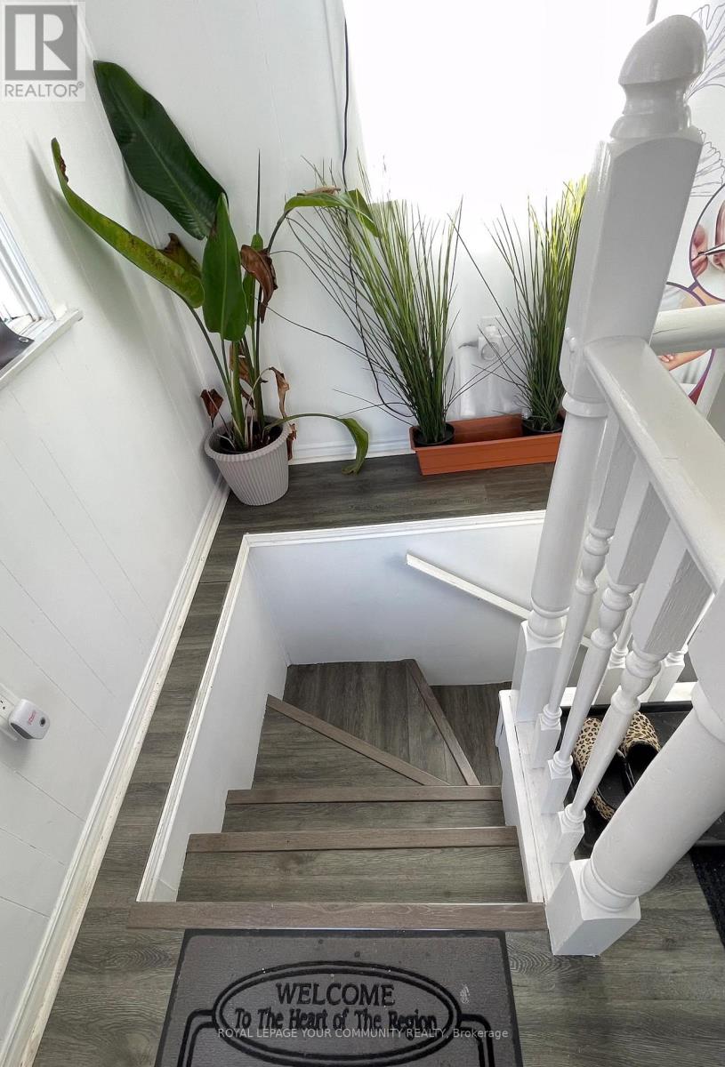 118 John Street, Whitby, Ontario  L1N 2T3 - Photo 10 - E12514428