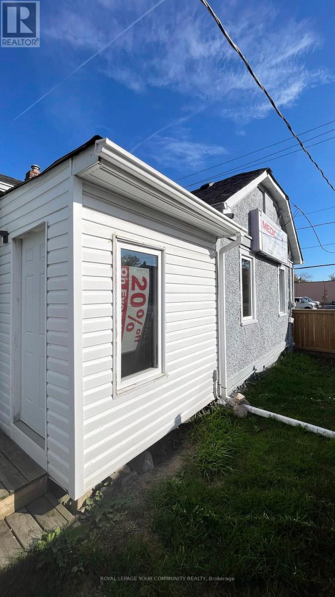 118 John Street, Whitby, Ontario  L1N 2T3 - Photo 4 - E12514428