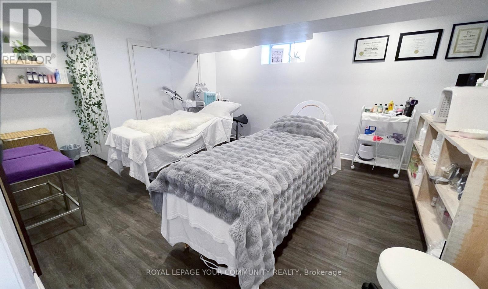 118 John Street, Whitby, Ontario  L1N 2T3 - Photo 9 - E12514428