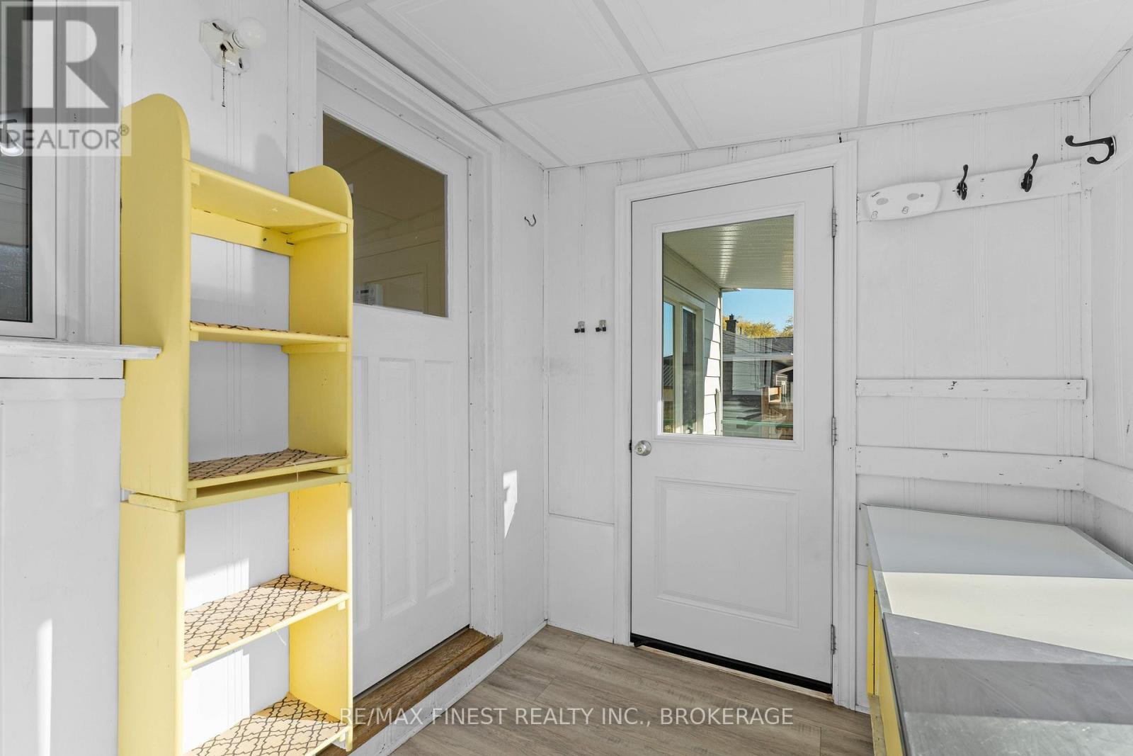 1761 Floyd Avenue, Kingston, Ontario K7L 4V4 - Photo 16 - X12514546