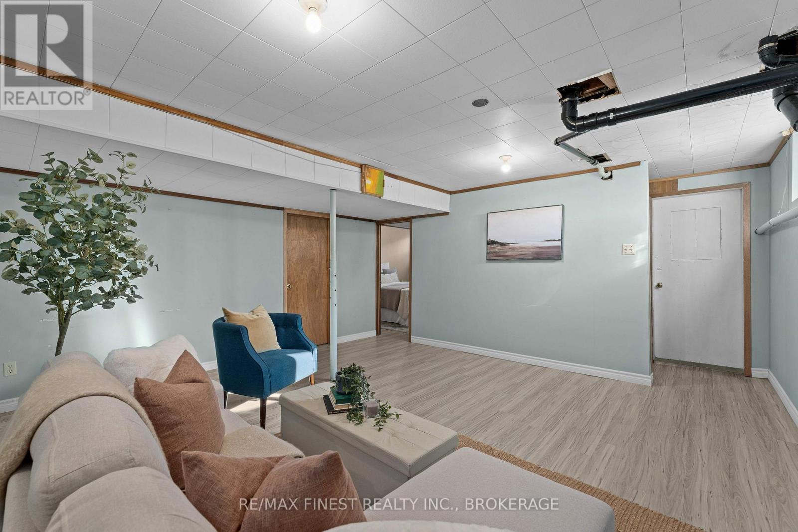 1761 Floyd Avenue, Kingston, Ontario K7L 4V4 - Photo 33 - X12514546