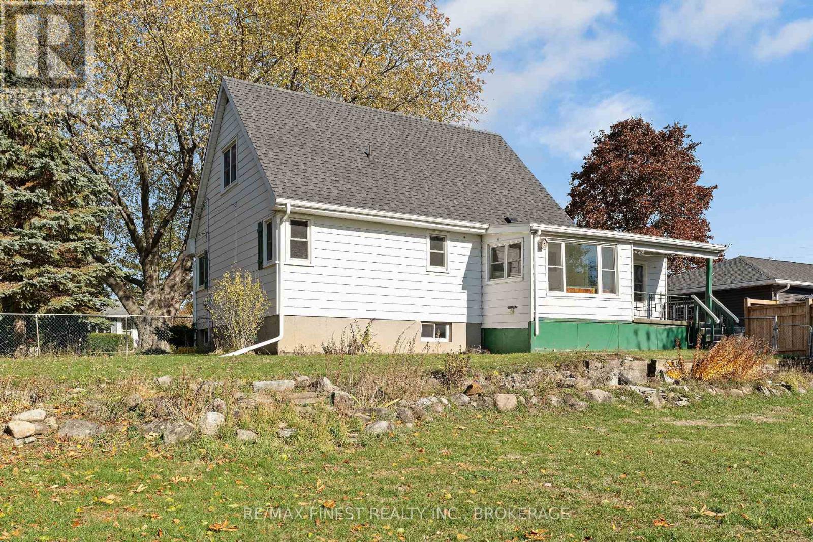 1761 Floyd Avenue, Kingston, Ontario K7L 4V4 - Photo 39 - X12514546