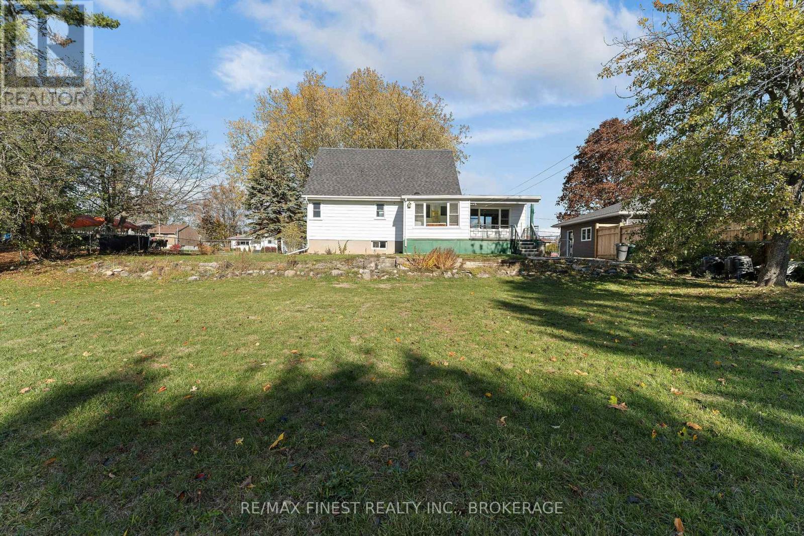 1761 Floyd Avenue, Kingston, Ontario K7L 4V4 - Photo 40 - X12514546