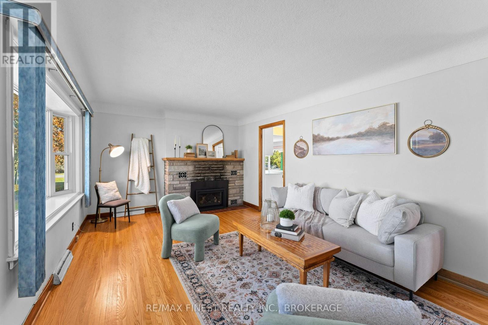 1761 Floyd Avenue, Kingston, Ontario K7L 4V4 - Photo 5 - X12514546