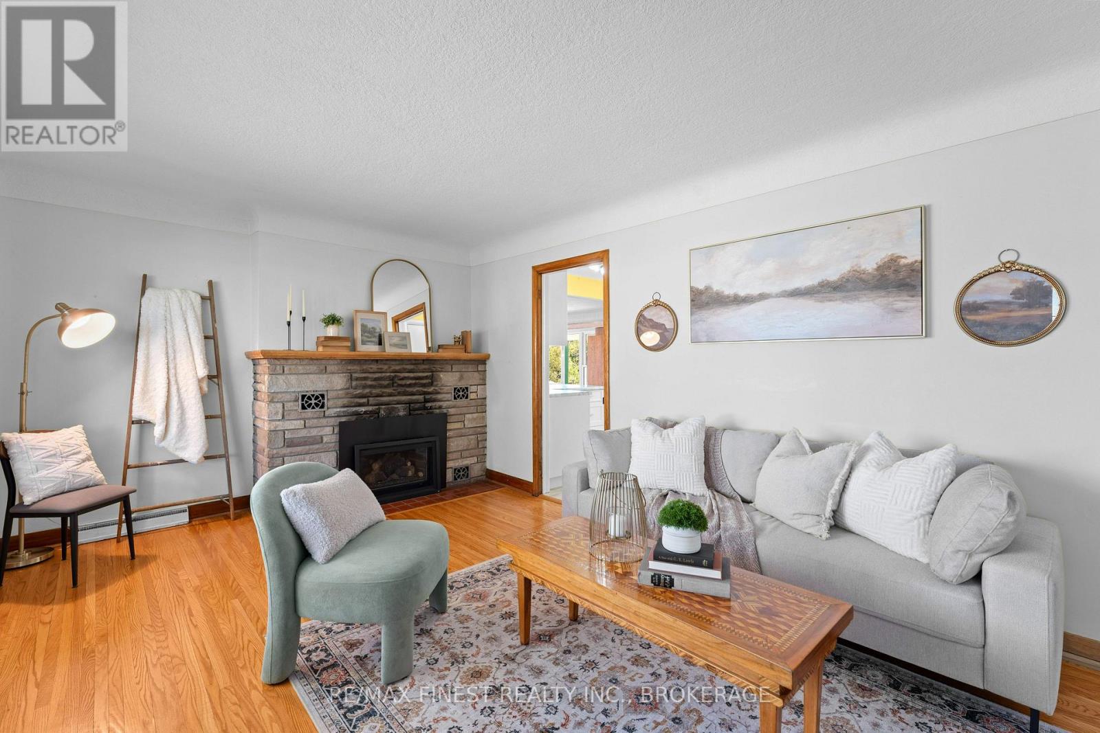 1761 Floyd Avenue, Kingston, Ontario K7L 4V4 - Photo 6 - X12514546