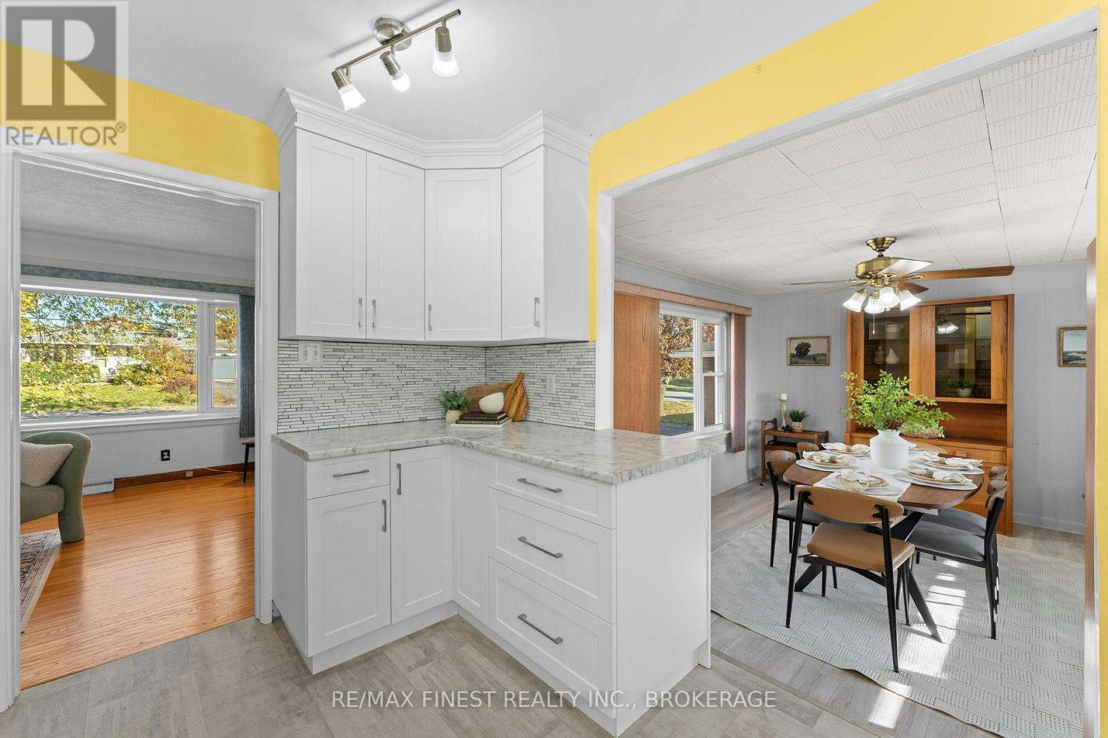 1761 Floyd Avenue, Kingston, Ontario K7L 4V4 - Photo 9 - X12514546