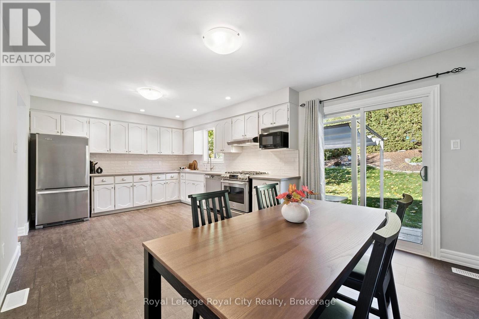 41 Shoemaker Crescent, Guelph (Junction/onward Willow), Ontario  N1K 1J5 - Photo 10 - X12514594