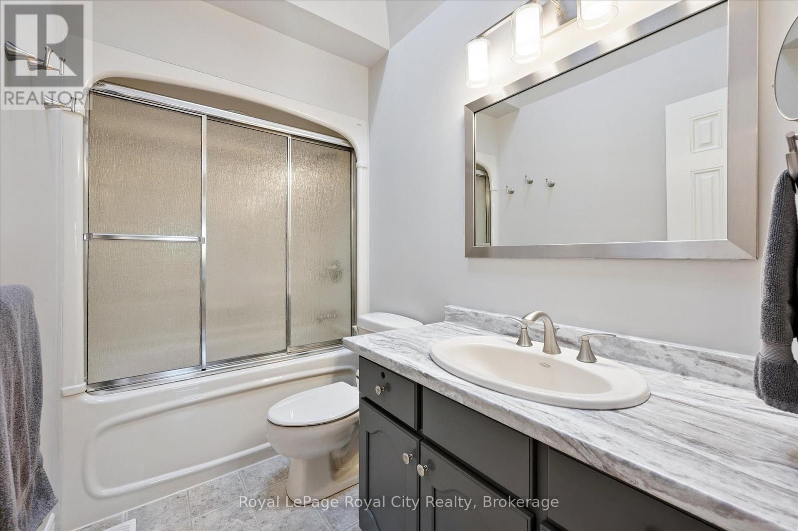 41 Shoemaker Crescent, Guelph (Junction/onward Willow), Ontario  N1K 1J5 - Photo 15 - X12514594