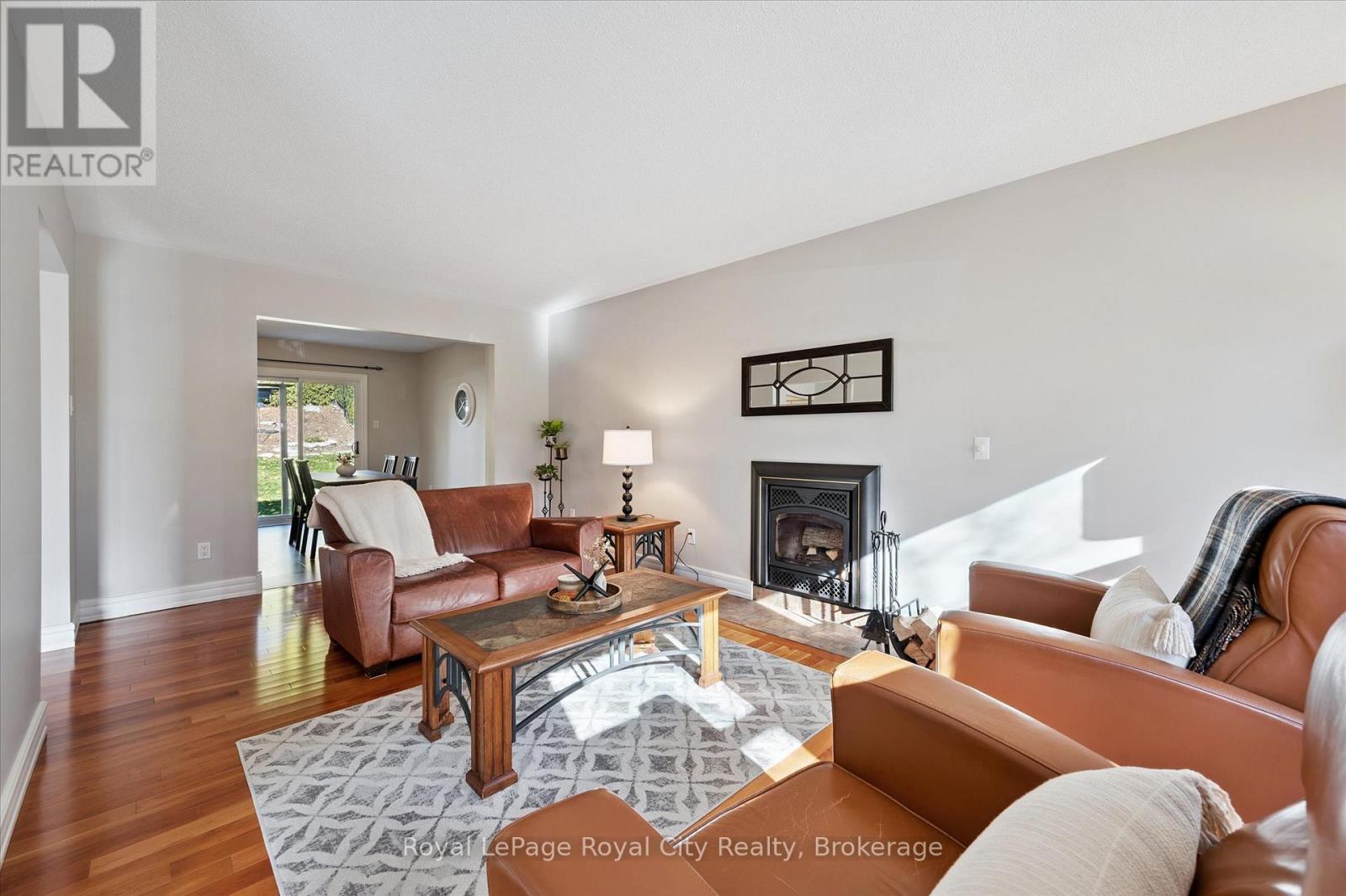 41 Shoemaker Crescent, Guelph (Junction/onward Willow), Ontario  N1K 1J5 - Photo 7 - X12514594