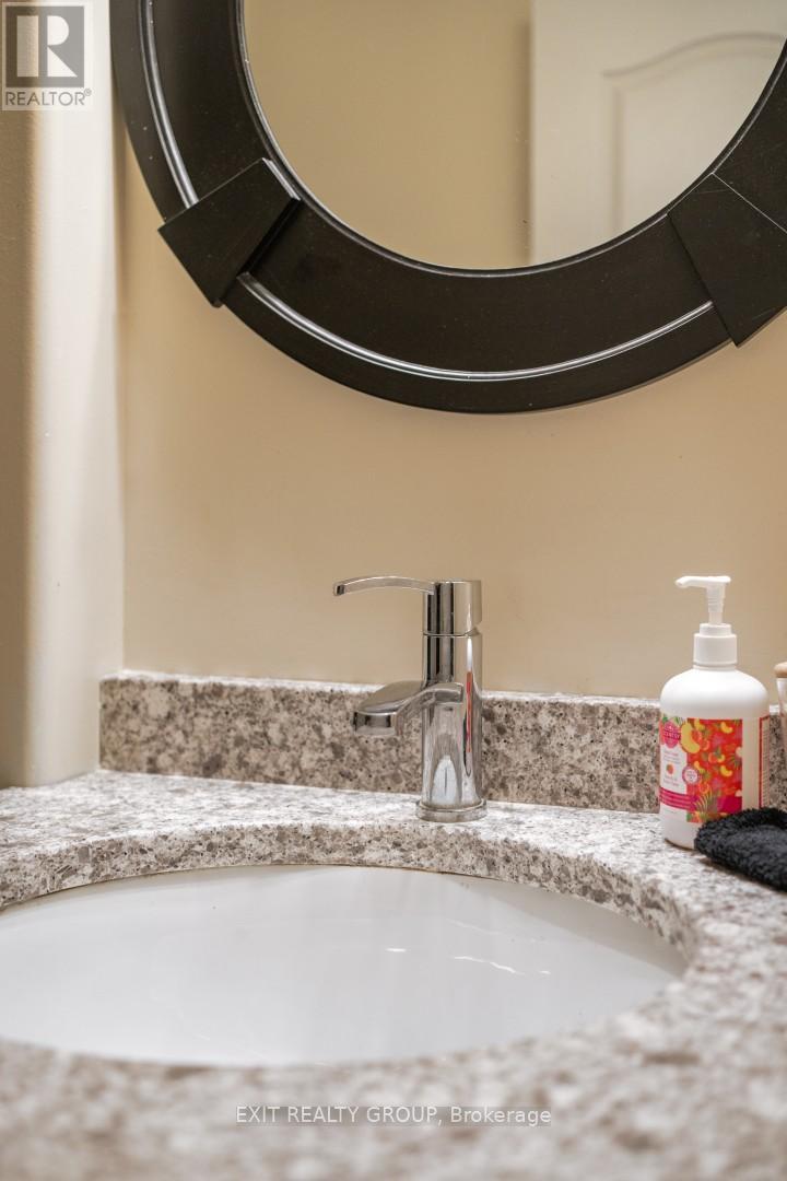 52 Aletha Drive, Prince Edward County (Wellington Ward), Ontario  K0K 3L0 - Photo 13 - X12514710