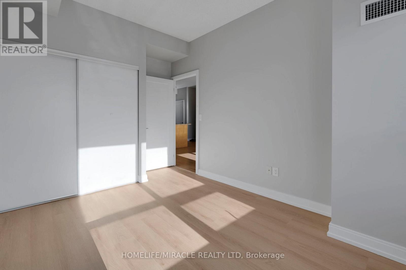 216 - 540 Bur Oak Avenue S, Markham, Ontario  L6C 0Y2 - Photo 17 - N12499558