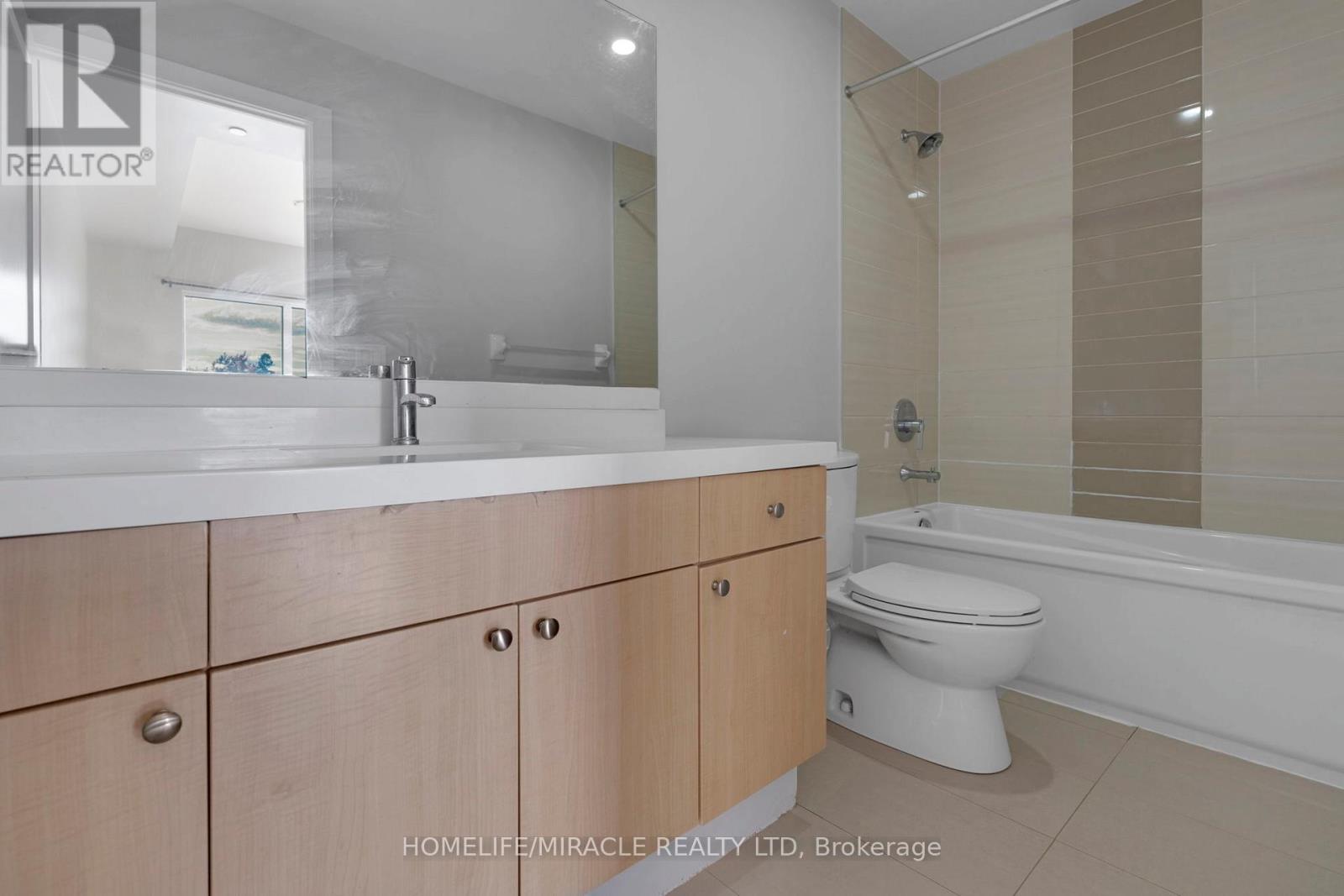 216 - 540 Bur Oak Avenue S, Markham, Ontario  L6C 0Y2 - Photo 21 - N12499558