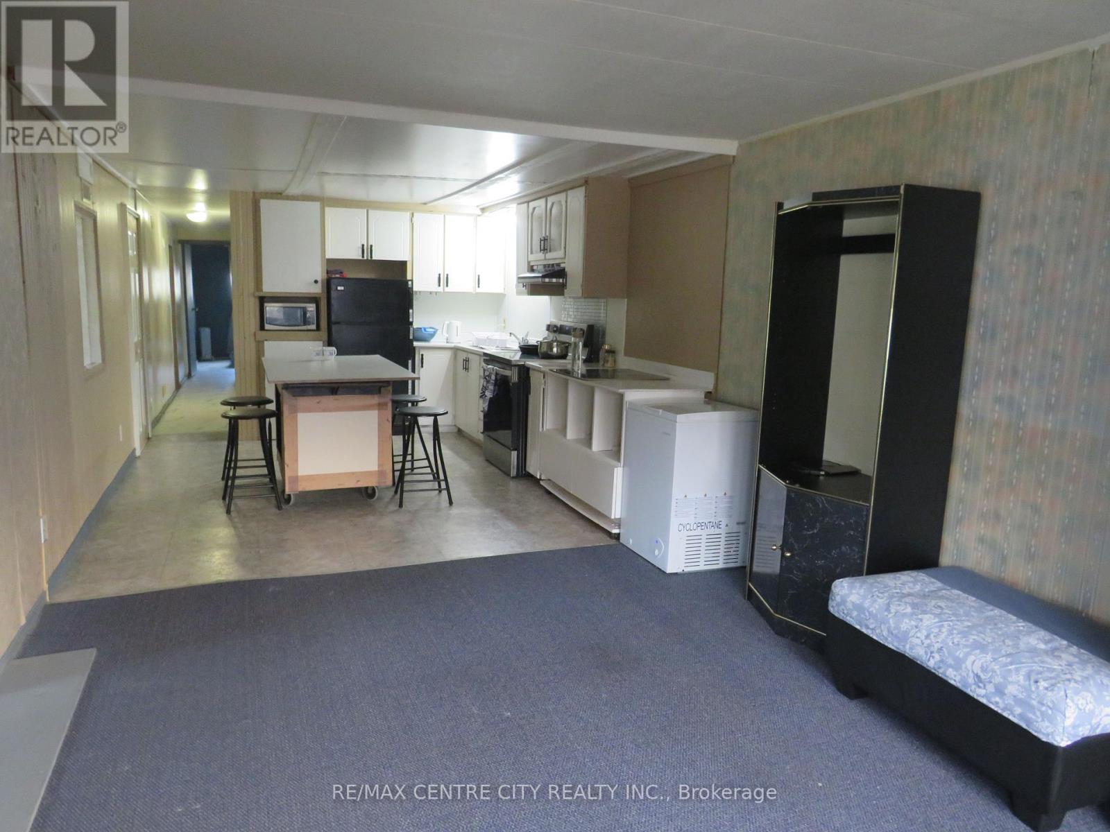 4 - 3902 Dundas Street E, Thames Centre, Ontario  N5V 5C6 - Photo 2 - X12514530