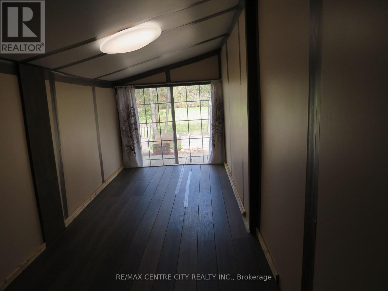 4 - 3902 Dundas Street E, Thames Centre, Ontario  N5V 5C6 - Photo 8 - X12514530