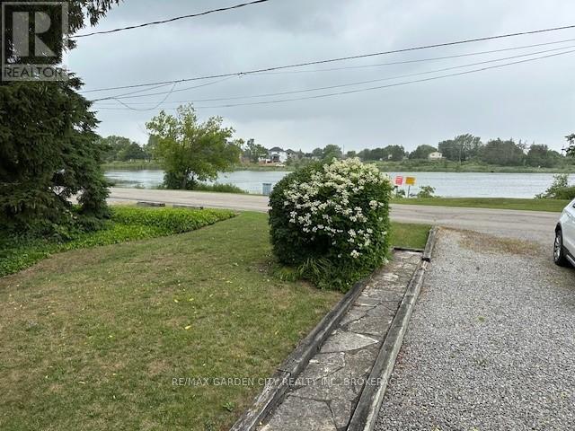 7 Marlatts Road, Thorold, Ontario  L2V 1M9 - Photo 3 - X12292144