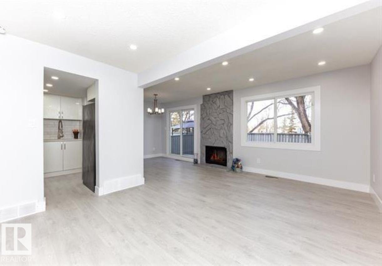 535 Willow Co Nw, Edmonton, Alberta  T5T 2K7 - Photo 5 - E4464827