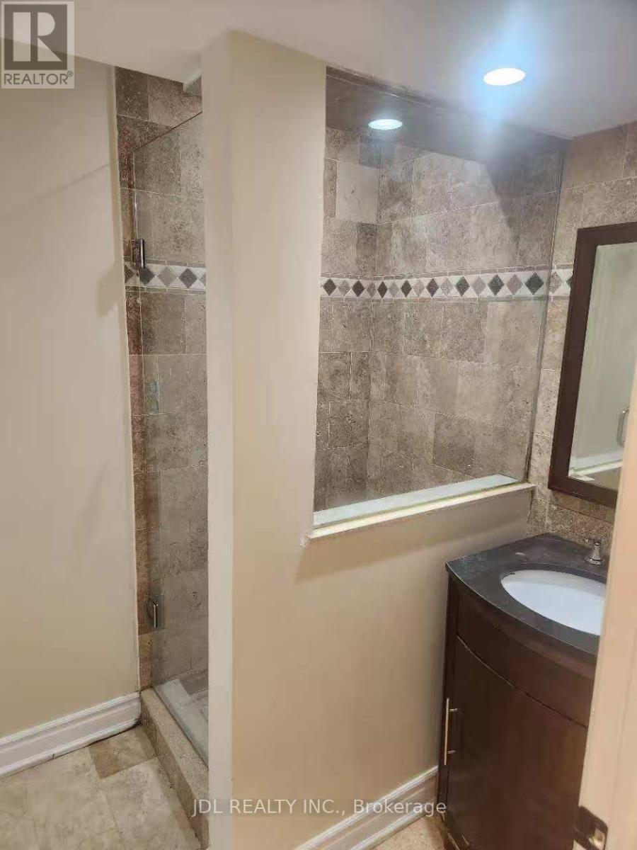 Walk Out Basement  - 36 Santa Amato Crescent, Vaughan, Ontario  L4J 0E9 - Photo 7 - N12514418