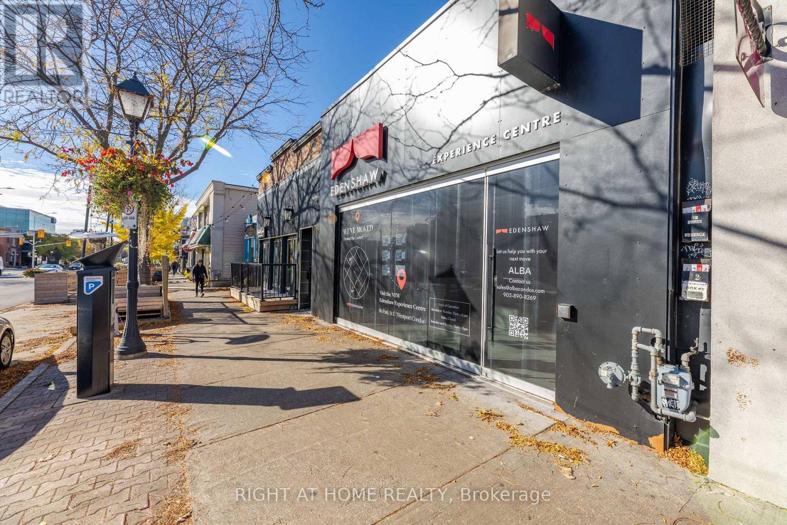 72 Lakeshore Road E, Mississauga (Port Credit), Ontario  L5G 1E1 - Photo 27 - W12496998