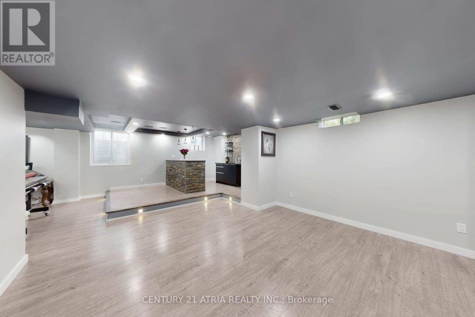 169 Barber Drive, Halton Hills, Ontario  L7G 5L5 - Photo 36 - W12510262