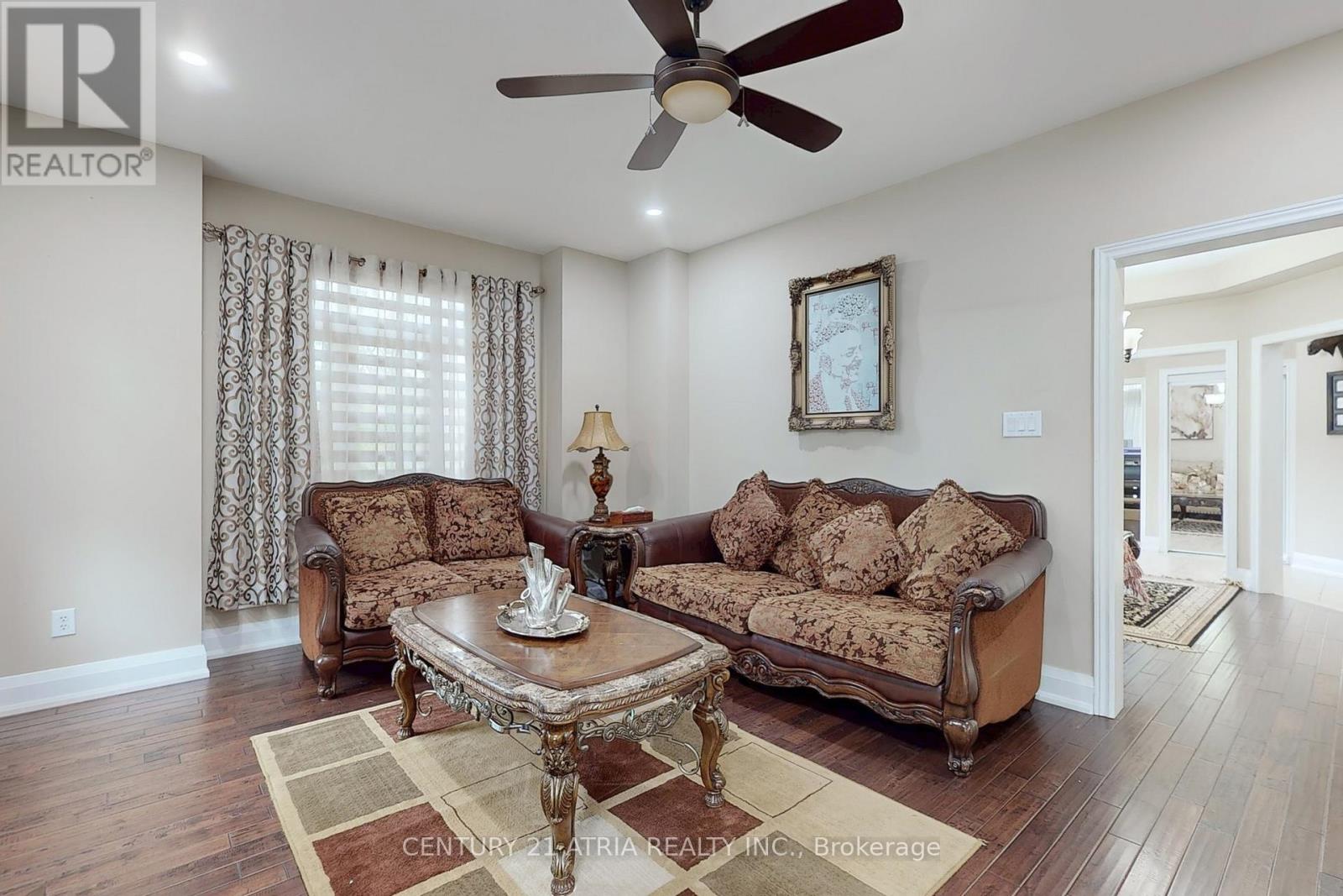 169 Barber Drive, Halton Hills, Ontario  L7G 5L5 - Photo 7 - W12510262