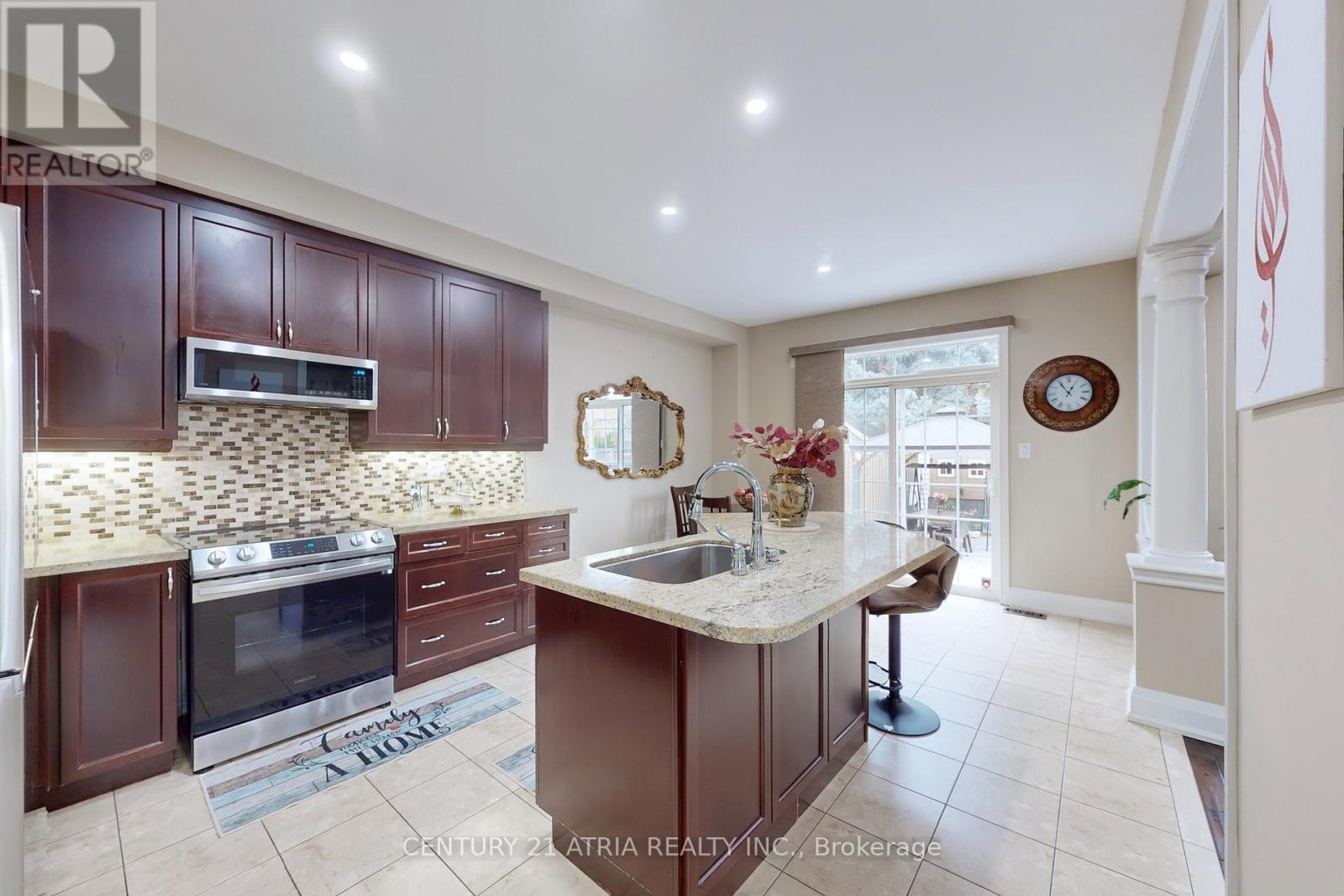 169 Barber Drive, Halton Hills, Ontario  L7G 5L5 - Photo 9 - W12510262