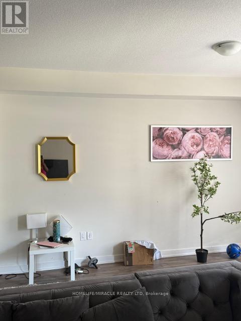 132 - 590 N Service Road, Hamilton, Ontario  L8E 0K5 - Photo 12 - X12302219