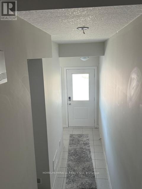 132 - 590 N Service Road, Hamilton, Ontario  L8E 0K5 - Photo 3 - X12302219