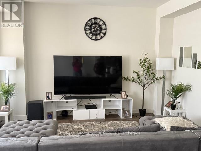 132 - 590 N Service Road, Hamilton, Ontario  L8E 0K5 - Photo 7 - X12302219