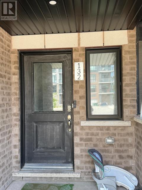 132 - 590 N Service Road, Hamilton, Ontario  L8E 0K5 - Photo 2 - X12302219