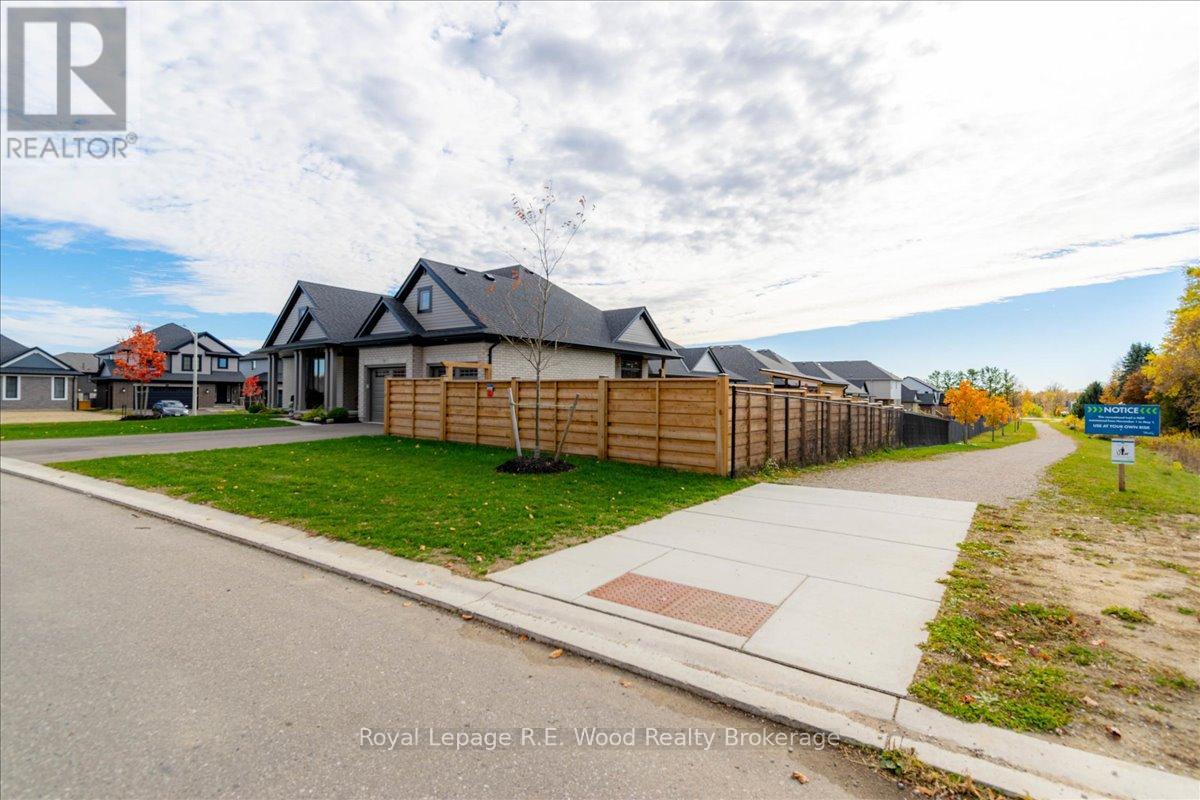 79 Canary Street, Tillsonburg, Ontario  N4G 0K3 - Photo 10 - X12514444