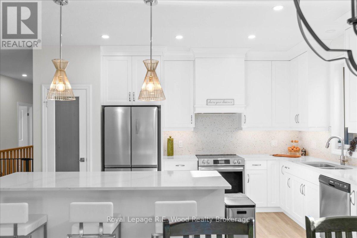 79 Canary Street, Tillsonburg, Ontario  N4G 0K3 - Photo 17 - X12514444