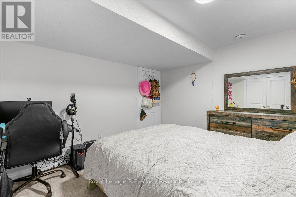 79 Canary Street, Tillsonburg, Ontario  N4G 0K3 - Photo 37 - X12514444