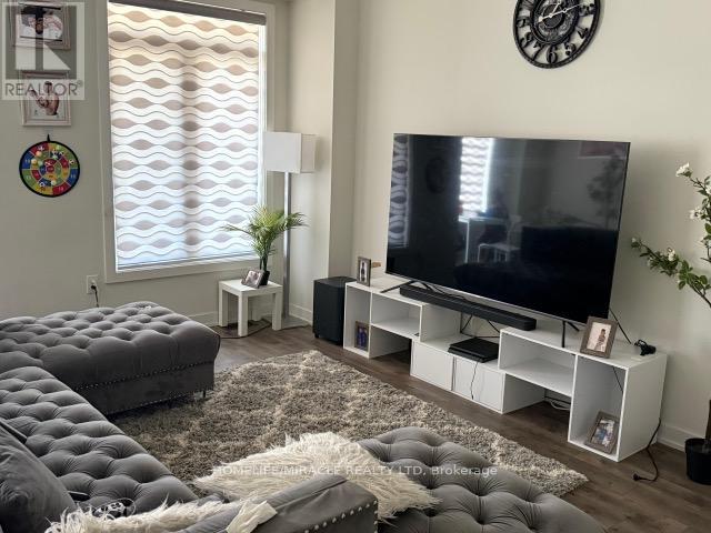 132 - 590 N Service Road, Hamilton, Ontario  L8E 0K5 - Photo 8 - X12302219