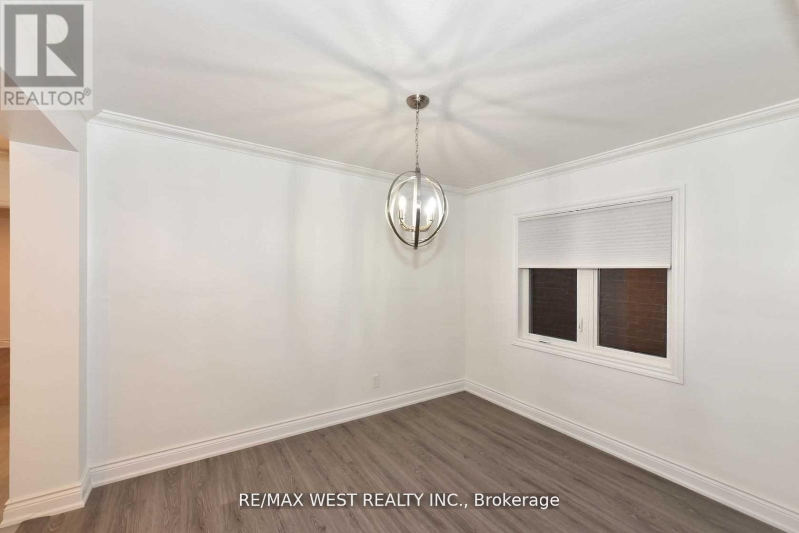 Main - 168 Strathnairn Avenue, Toronto, Ontario  M2M 2G1 - Photo 6 - W12514326